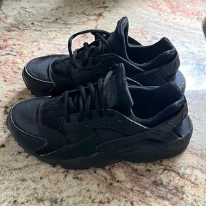 Women’s Black Nike Huarache Sneakers